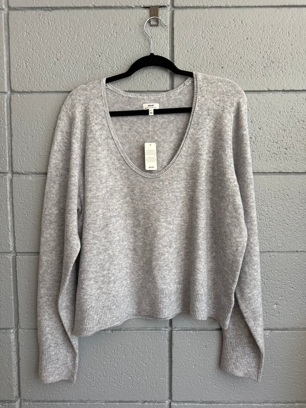NWT Aerie Scoop Neck Cropped Real Soft Grey Sweater size XL